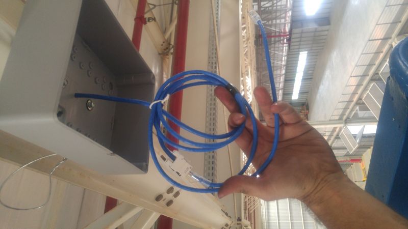 Instalação de cabos de rede