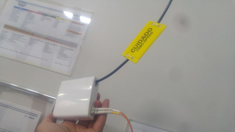 Instalação de fibra optica